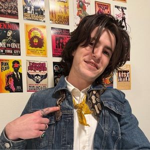 Meet your Posher, Jake